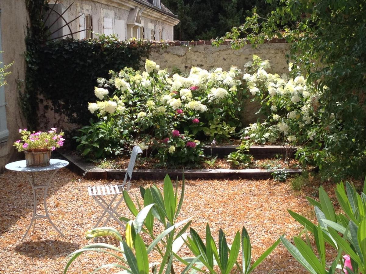 La Maison Celadon Prunay-Cassereau Εξωτερικό φωτογραφία